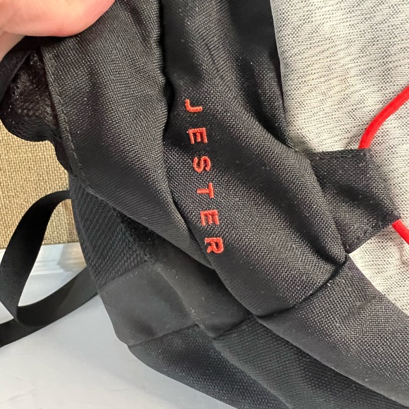 The North Face Jester Backpack Black Red Gray - Picture 6 of 14